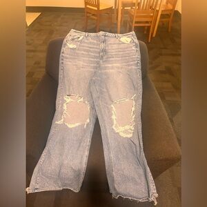 AMERICAN EAGLE CURVY JEANS